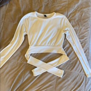 Long sleeve white shirt, with tie strings